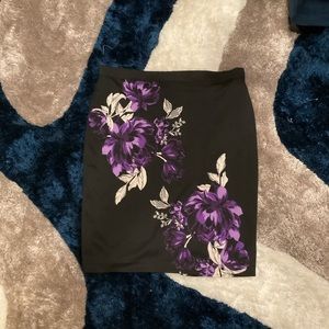 Alfani Skirt. XXL. Black Floral Skirt